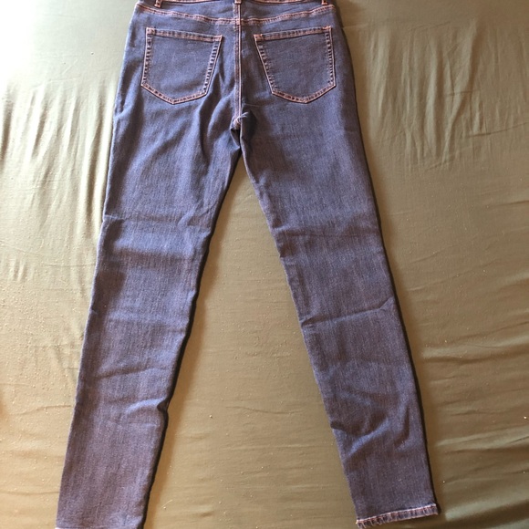 Forever 21 high waisted women skinny Jean - Picture 2 of 2